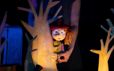 Κριτική Θεάτρου «Μ’ ένα κόκκινο σκουφί»